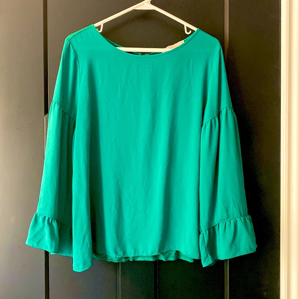 LOFT ruffle sleeved Green blouse